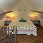 Le Petit Chateau 3* Saint-Michel (Aisne)