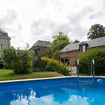 Le Petit Chateau 3*