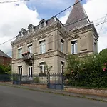 Bed & Breakfast Le Petit Chateau Saint-Michel (Aisne)