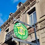 Le Petit Chateau Bed & Breakfast