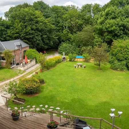 Le Petit Chateau Bed and breakfast Saint-Michel (Aisne)