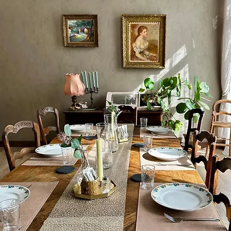 Le Petit Chateau Bed and breakfast 3*