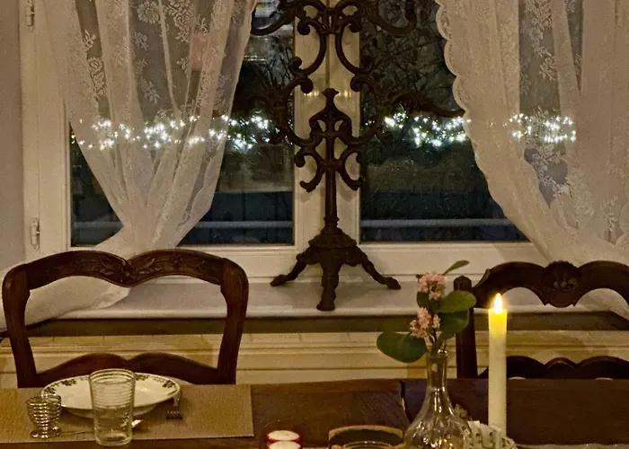 Le Petit Chateau Bed and breakfast